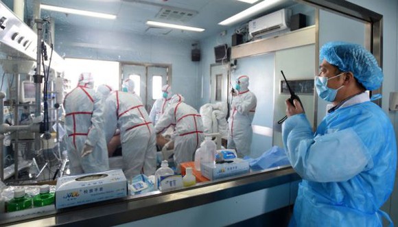   Tin tức virus Corona mới nhất ở Việt Nam hôm nay 31/1: 5 trường hợp dương tính, cách ly 140 người.  
