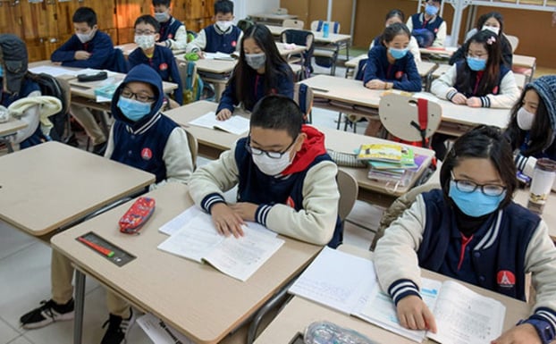   Hôm nay, 27 tỉnh, thành phố đã cho học sinh nghỉ học để phòng tránh dịch Corona.  