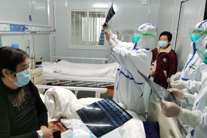   Trung Quốc sẽ đưa ra các giải pháp hỗ trợ đối với các nhân viên y tế vùng dịch  