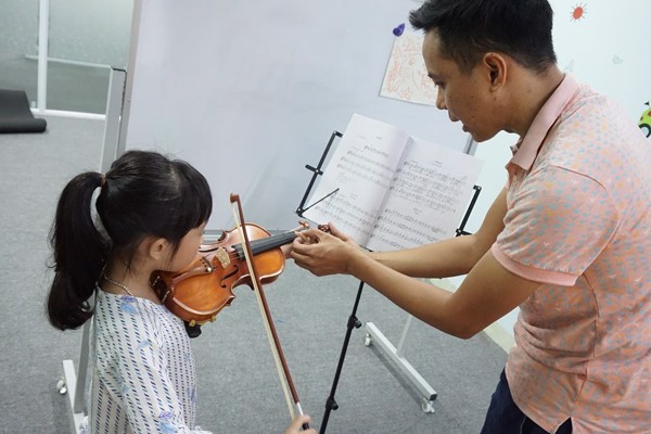   Học nhạc cụ giúp trẻ rèn luyện tính kiên nhẫn  