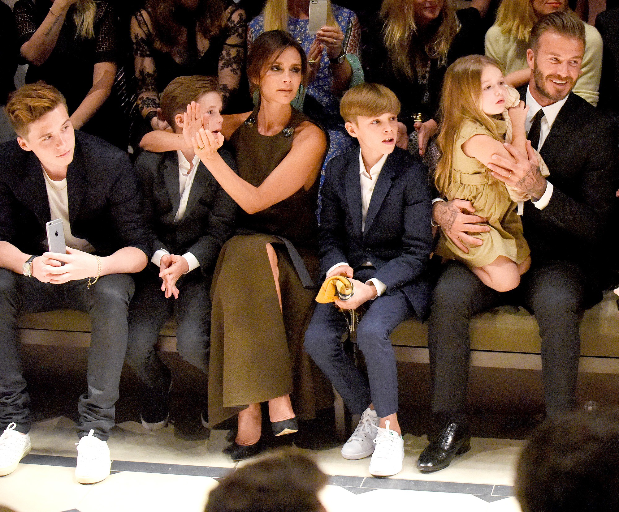   Gia đình hạnh phúc của David Beckham và Victoria Beckham  