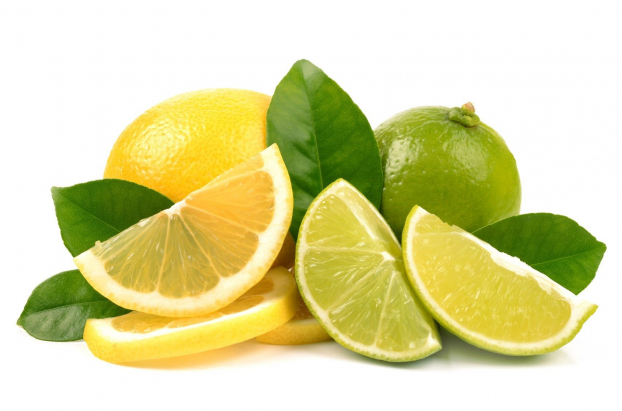   Chanh rất giàu vitamin C, giúp tăng cường sức khỏe và trẻ hóa làn da hiệu quả  