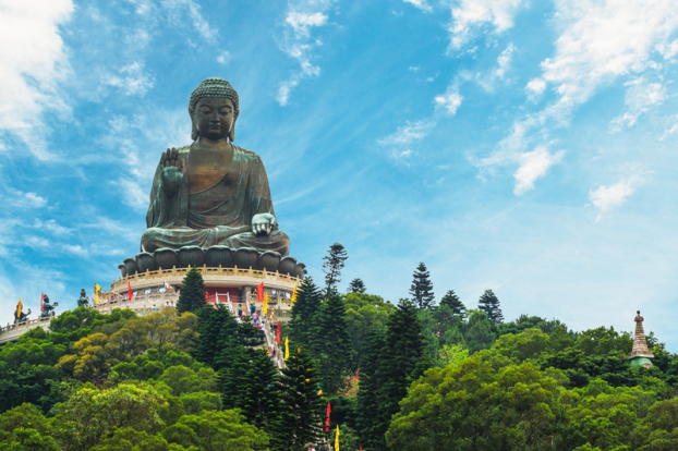   Bức tượng Phật tại Tu viện Po Lin – điểm đến tâm linh nổi tiếng ở Hongkong  