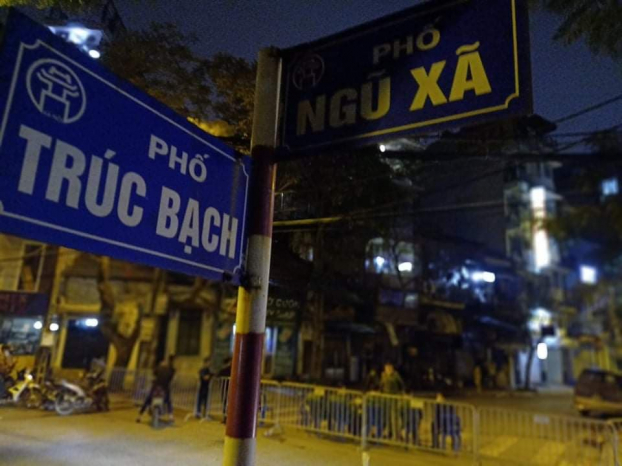   Bệnh nhân thứ 21 cũng ở phố Trúc Bạch, Hà Nội.  