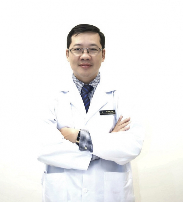   ThS.BS Đỗ Minh Hùng – Trưởng khoa Ngoại, Bệnh viện Vinmec Central Park là một trong những bác sĩ đầu tiên tại Việt Nam đề xuất và thực hiện hình thức phẫu thuật về trong ngày, đem lại nhiều lợi ích cho người bệnh  