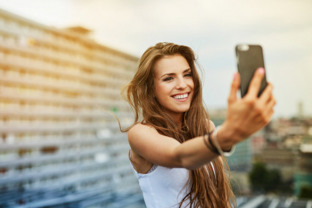 11 mẹo selfie giúp bạn có những bức ảnh 'để đời' trên Facebook, Instagram 2