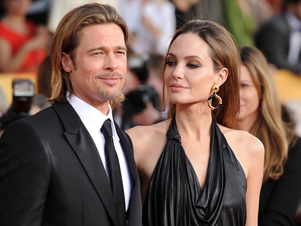   Angelina Jolie đã từng có mối quan hệ mặn nồng với Brad Pitt  