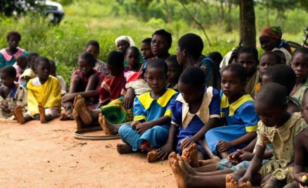   Rất nhiều trẻ em châu Phi đang không được đến lớp mỗi ngày  