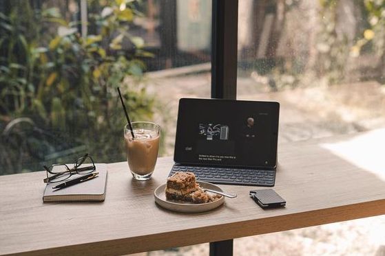 Cafe sáng: Offline và online 3