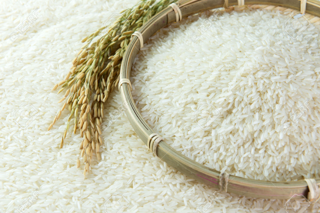   Gạo là lương thực chính vừa nhiều dinh dưỡng lại đảm bao no khi cách ly phòng ngừa dịch bệnh. Ảnh minh họa  