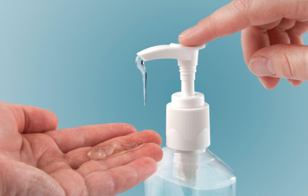   Chuẩn bị xà phòng rửa tay diệt khuẩn để giúp phòng ngừa dịch bệnh. Ảnh minh họa  