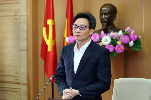   Phó Thủ tướng Vũ Đức Đam khẳng định Việt Nam đang kiểm soát được dịch bệnh và gửi lời cảm ơn nhân dân đồng lòng chung sức chống dịch.  