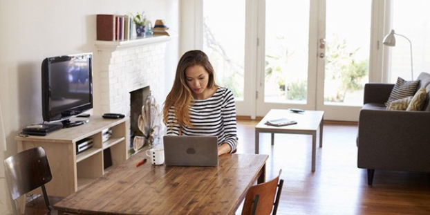 4 dòng laptop bạn nhất định phải biết nếu muốn làm việc tại nhà 0
