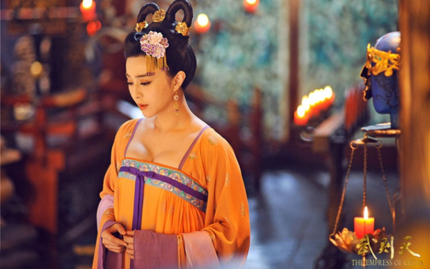 5 phim cổ trang Trung Quốc gây tranh cãi vì trang phục khoe vòng một nhức mắt 0