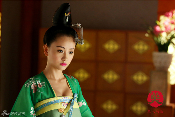 5 phim cổ trang Trung Quốc gây tranh cãi vì trang phục khoe vòng một nhức mắt 8