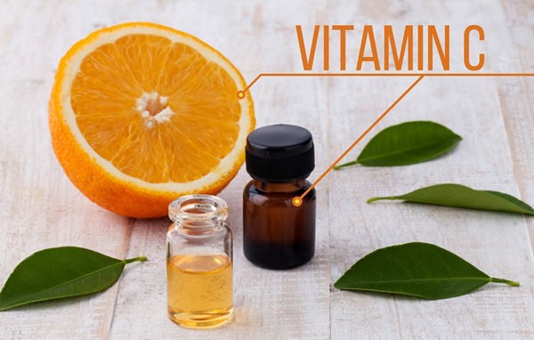   Bổ sung lượng lớn vitamin C có thể dẫn đến các tác dụng phụ trên tiêu hóa như rối loạn tiêu hóa, buồn nôn, tiêu chảy... Ảnh minh họa  