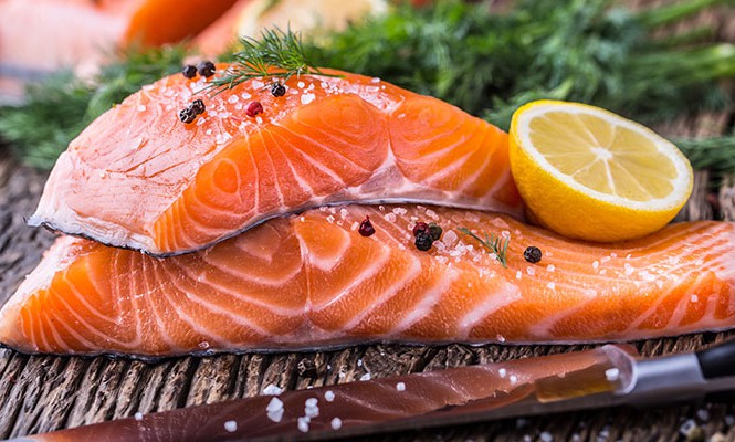   Cá là thực phẩm bạn nên ăn để bổ sung protein, omega-3  
