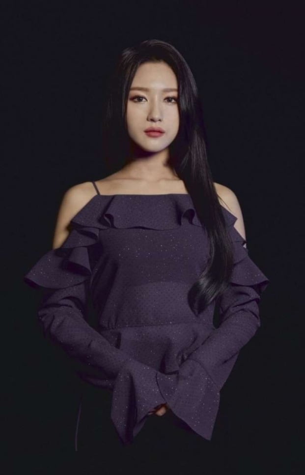 10 idol mặc đồ đen đẹp nhất Kpop: Jennie đẹp như thiên thần, Jimin quyến rũ nghẹt thở 9