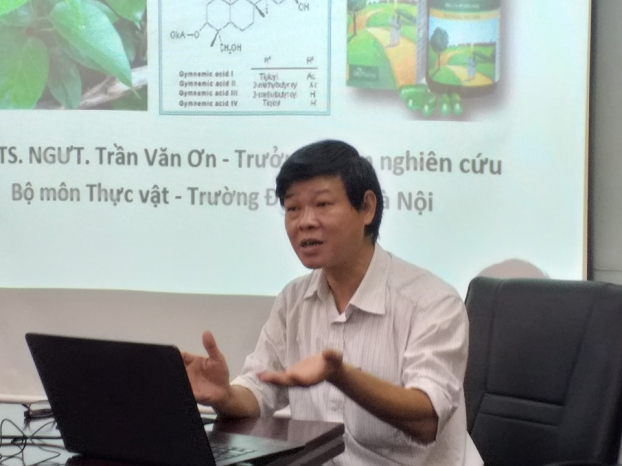   PGS.TS Trần Văn Ơn chia sẻ bức xúc về việc bị mạo danh với phóng viên  