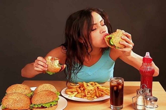   Ăn kiêng có thể dẫn đến rối loạn ăn uống  