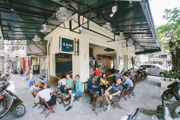 Cafe sáng: Vui thôi, đừng vui quá! 1
