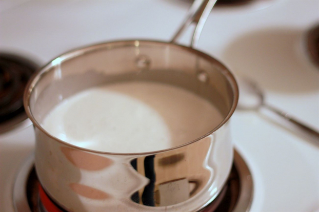 Cách làm sữa chua phô mai đơn giản, thơm ngon nhất 2