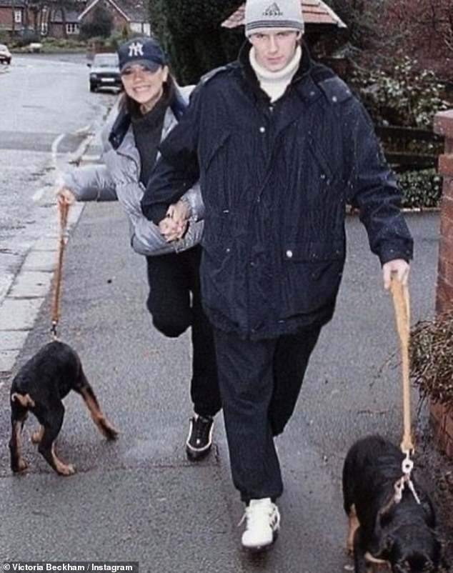   Bức ảnh Victoria và Beckham cách đây 2 thập kỷ  