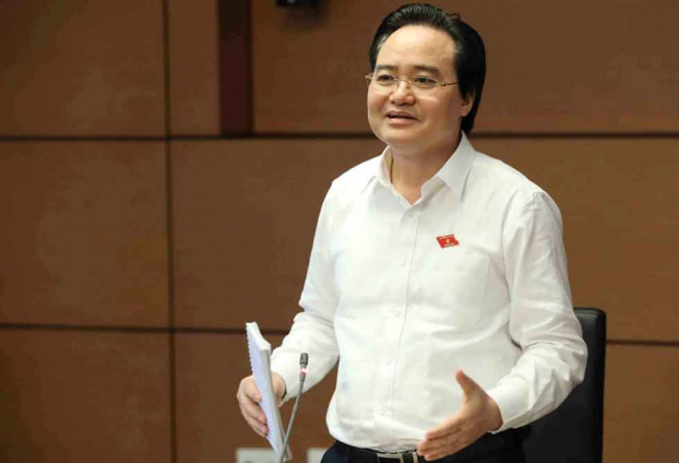   Bộ trưởng Phùng Xuân Nhạ báo cáo về kỳ thi tốt nghiệp THPT 2020.  