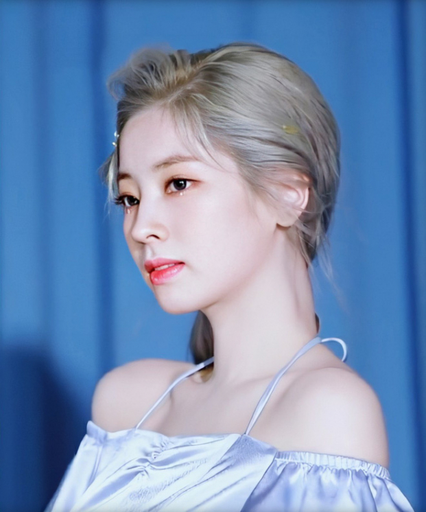 8 idol nữ trắng như ngọc của Kpop: Irene phát sáng nhưng so với mỹ nhân xứ Đài còn kém xa 14