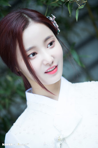 8 idol nữ trắng như ngọc của Kpop: Irene phát sáng nhưng so với mỹ nhân xứ Đài còn kém xa 6