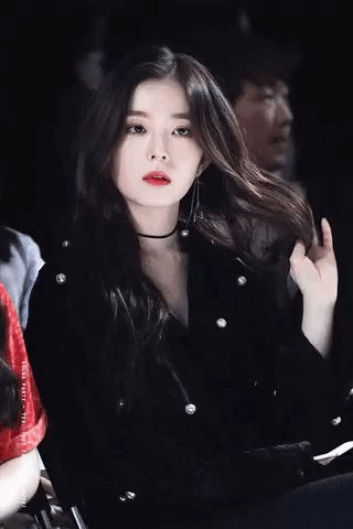 Nhan sắc đời thực top visual Kpop: Irene đẹp siêu thực nhưng vẫn xếp sau nữ idol này 9