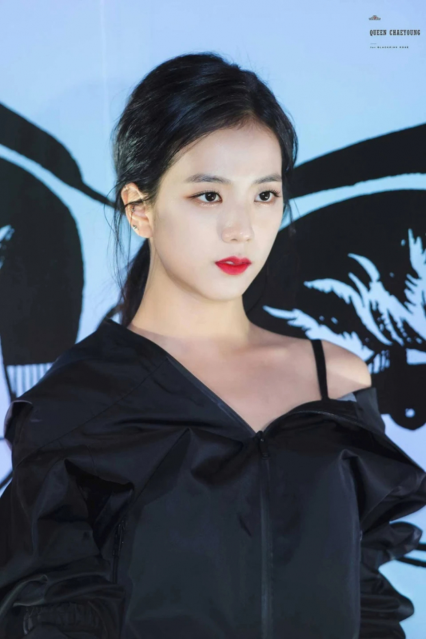 Nhan sắc đời thực top visual Kpop: Irene đẹp siêu thực nhưng vẫn xếp sau nữ idol này 7
