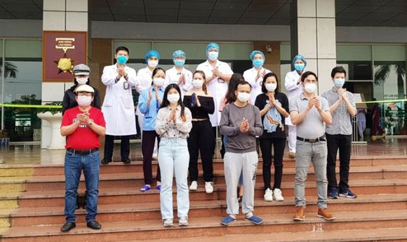 Thêm 8 bệnh nhân COVID-19 xuất viện, Việt Nam chỉ còn 28 ca dương tính 0