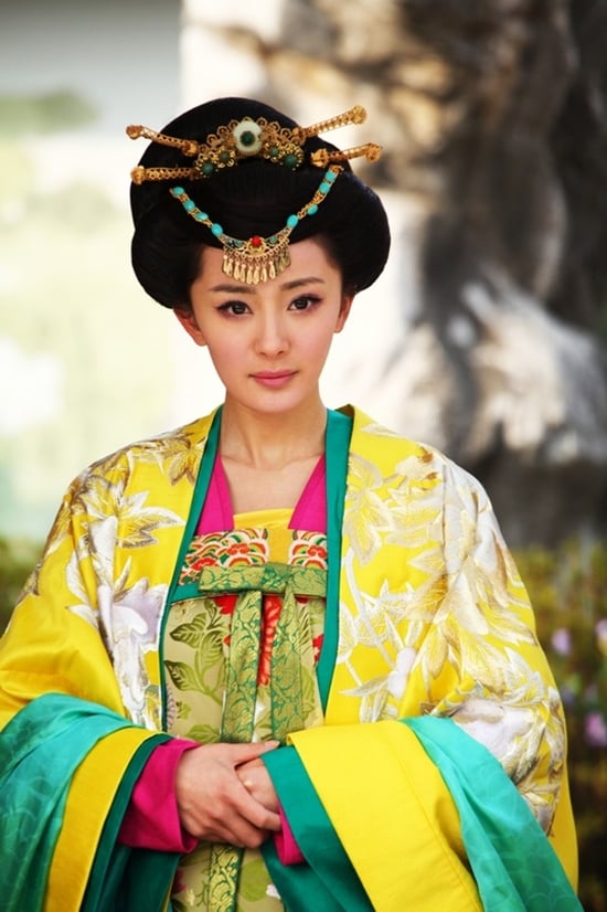 9 hoàng y mỹ nhân đẹp nhất phim cổ trang: Lưu Thi Thi như tiên tử nhưng vẫn thua 1 cái tên 7