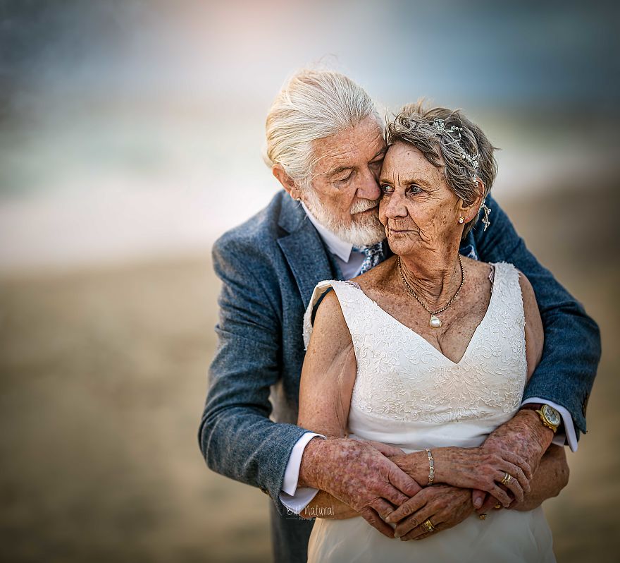 Chiêm ngưỡng bộ ảnh cưới của cặp vợ chồng bên nhau 55 năm, tình yêu đích thực là đây 0