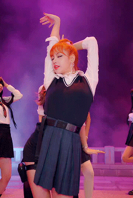 6 bộ trang phục đỉnh nhất của BLACKPINK: Jennie xuất sắc, Jisoo phong độ thất thường 12