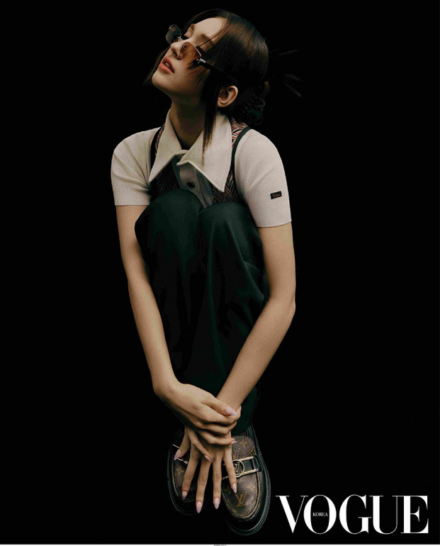 Jeon So Mi lột xác trong loạt ảnh mới trên tạp chí Vogue tháng 6 3