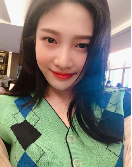 8 idol nữ selfie đẹp nhất Kpop: Mỹ nhân TWICE là nữ hoàng, Lisa đẹp điên đảo chúng sinh 14