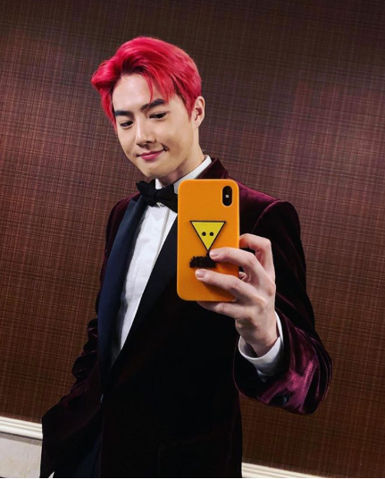 7 idol nam selfie đẹp nhất Kpop: Hwang hoàn hảo lọt top, mỹ nam BTS làm fan mê đắm 3
