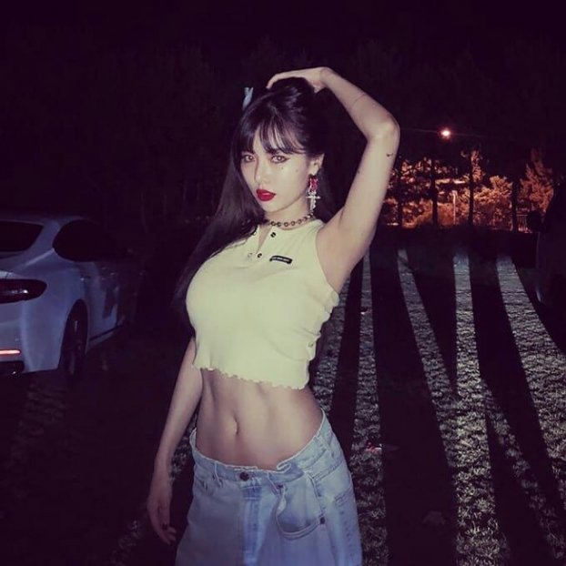 5 idol nữ có cơ bụng đẹp nhất Kpop: Lisa sexy ná thở, 'cỗ máy nhảy JYP' khiến fan ngẩn ngơ 2