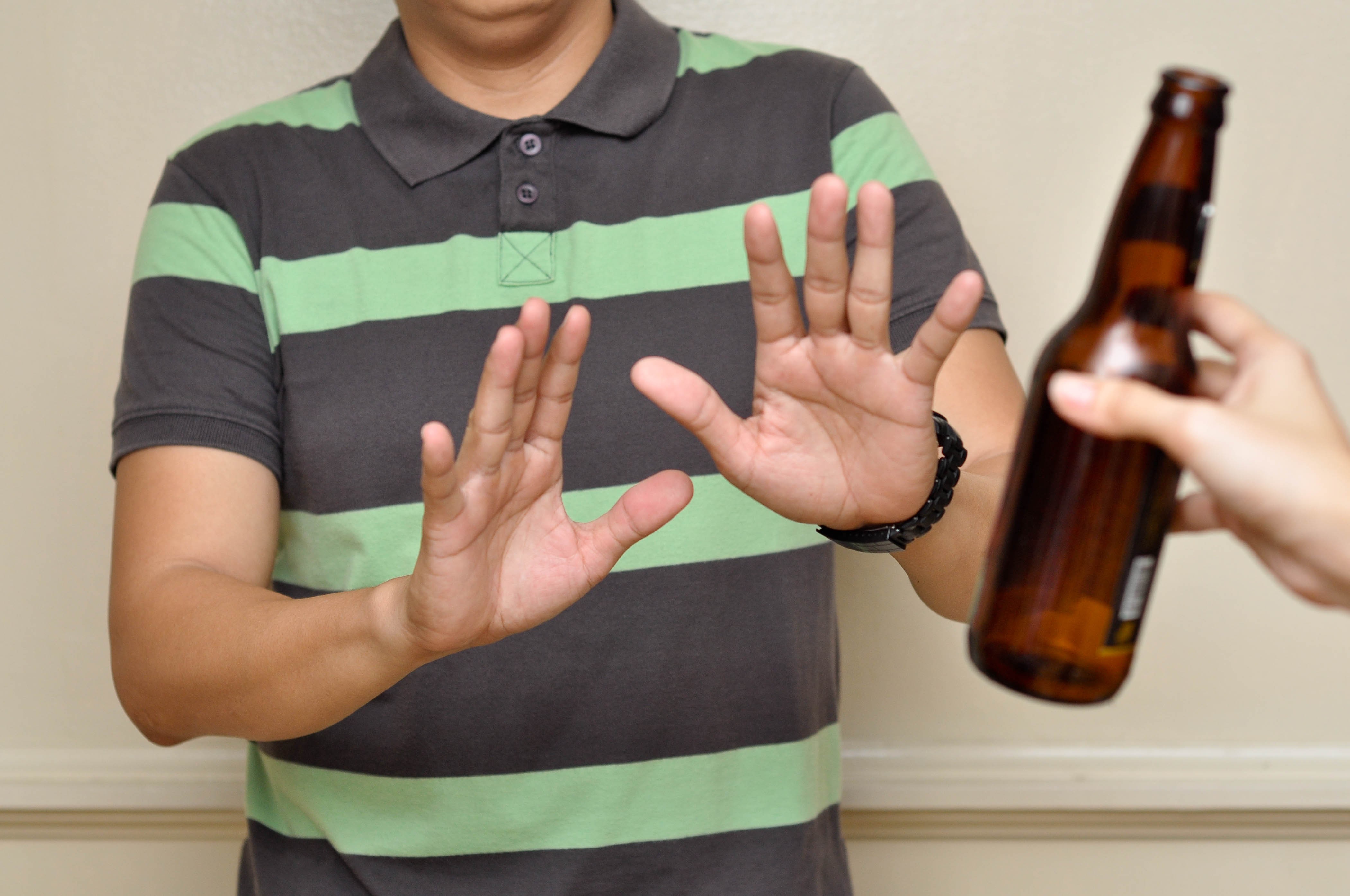   Uống nhiều rượu bia có thể làm tăng khả năng bị đột quỵ  