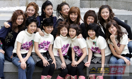 10 nhóm đông dân nhất Kpop: NCT không giới hạn thành viên, boygroup kém nổi chiếm top 1