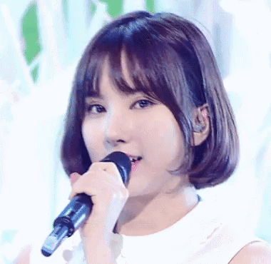 6 idol nữ lột xác chóng mặt sau cắt tóc: Wendy thoát kiếp bị 'dìm', Jihyo đẹp tựa nữ thần 8