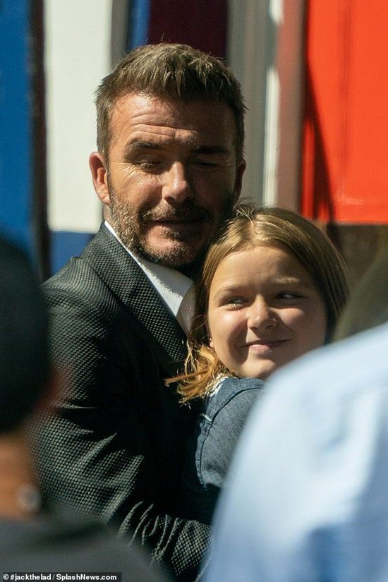 David Beckham đăng ảnh 'công chúa' Harper càng lớn càng xinh đẹp 6