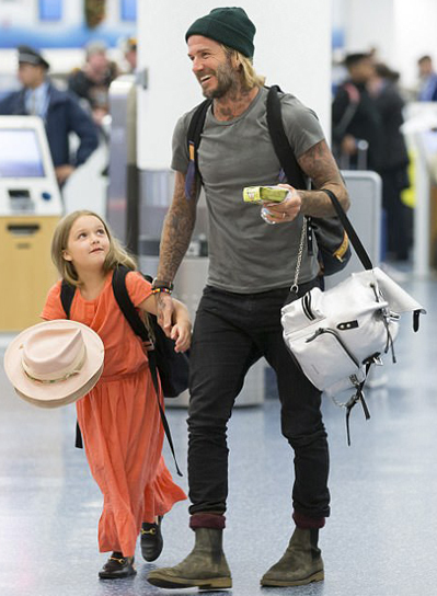 David Beckham đăng ảnh 'công chúa' Harper càng lớn càng xinh đẹp 9