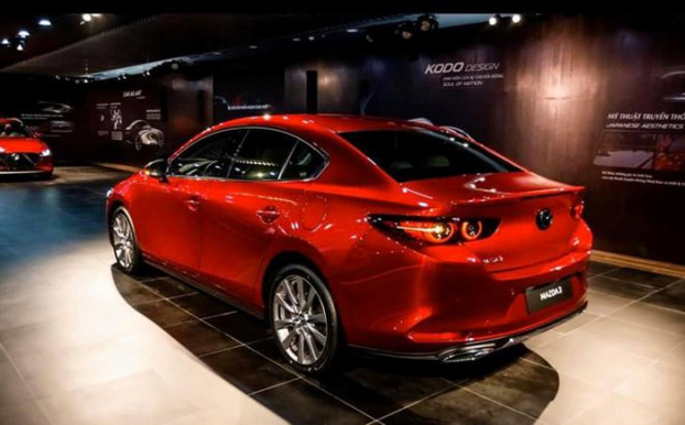   Hình ảnh Mazda 3 (phía sau)  