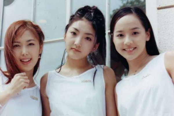 10 girlgroup bán đĩa khủng nhất Kpop: TWICE bỏ xa BLACKPINK, SNSD chịu thua hậu bối 6