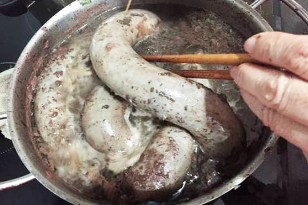 Cách làm dồi lợn cực ngon, nhân thơm mềm, đậm vị, vỏ dai giòn béo ngậy 4