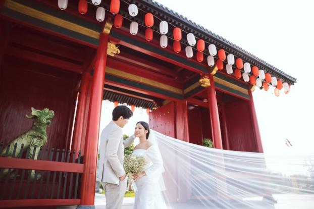 Ngất ngây bộ ảnh cưới đẹp như mơ tại vườn Nhật Bản Vinhomes Smart City 1