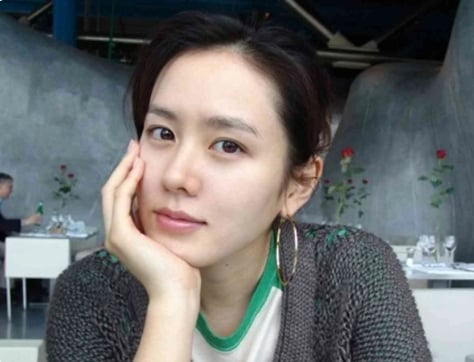 Soi nhan sắc diễn viên Hàn khi để mặt mộc: Song Hye Kyo, Son Ye Jin liệu còn xuất sắc? 7